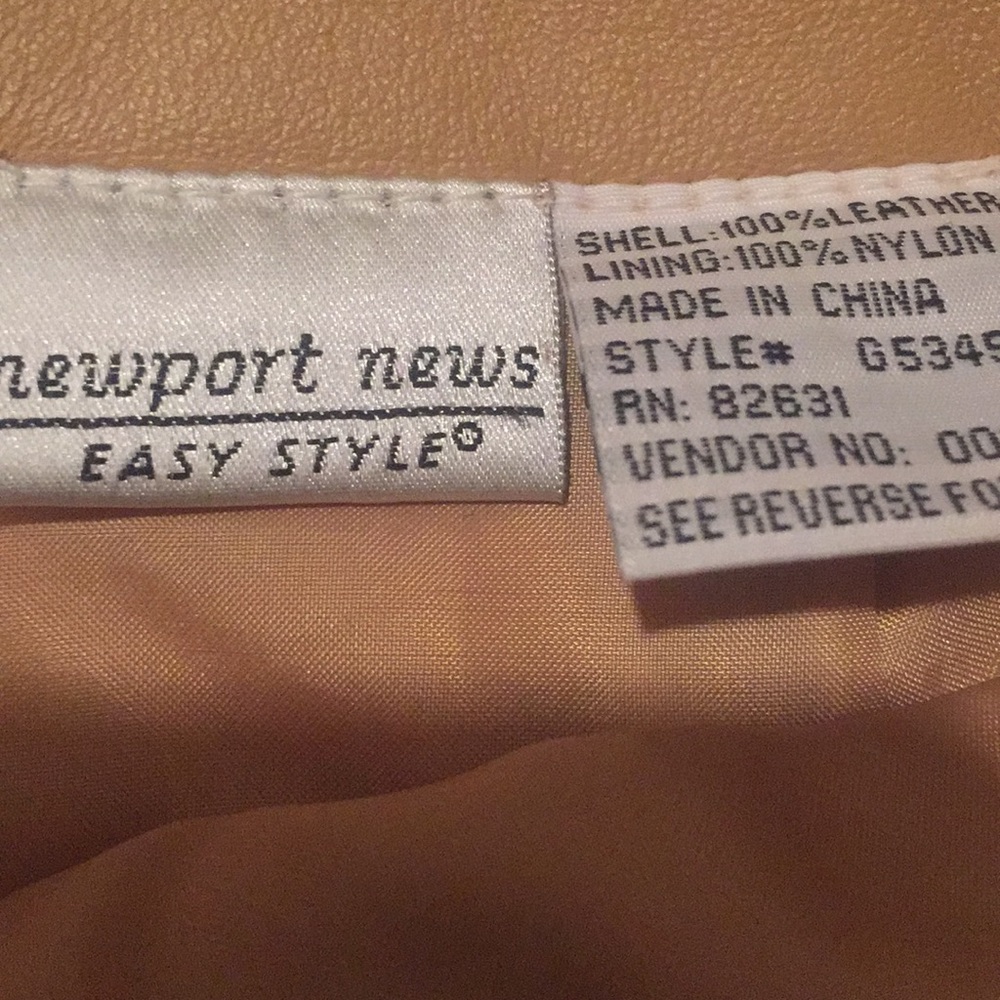 ❌SOLD❌MOM & DAUGHTER 💯 Leather Skirts - Picture 4 of 5